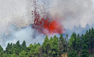 Más de 5.000 evacuados por erupción volcánica en la isla española de La Palma