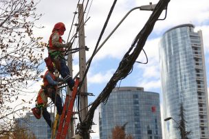 Sernac presenta demanda colectiva contra Enel por no compensar a clientes por prolongado corte