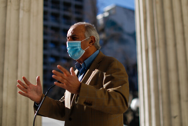 Convencional Luis Mayol: “Mi teoría es que hay un grupo más radical que es anarquista y que ellos no quieren que esto resulte”