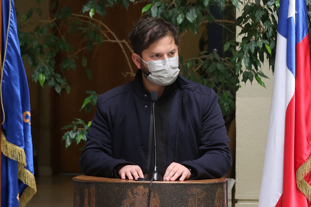 Gabriel Boric por 18-O: “Marca el momento en que el pueblo chileno dice basta a una cultura de resignación”