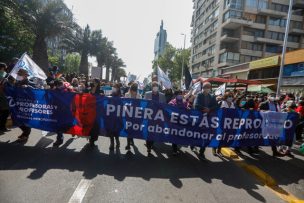 FOTOS | Marcha del Colegio de Profesores en el centro de Santiago