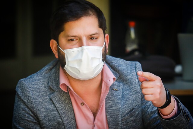 Boric compartió fotografía por el “Día Nacional del la Ejecutada Política y del Ejecutado Político”