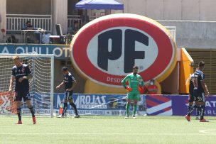 Deportes Melipilla agudiza la crisis azul: la U cae por goleada y se complica en la tabla de posiciones