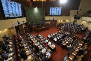 Organizaciones de apoderados condenan que diputados hayan aprobado proyecto que permite que profesores mal evaluados sigan en ejercicio