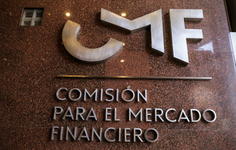 CMF alerta sobre estafas en créditos hipotecarios: denuncia a tres empresas ante el Ministerio Público
