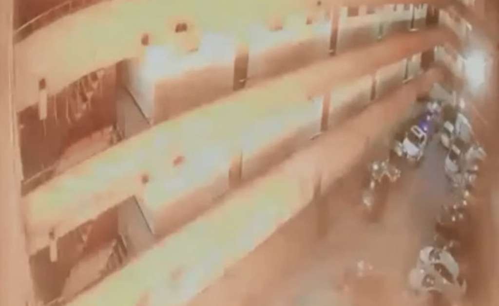 Explosión en un departamento de La Cisterna deja a una persona con “graves quemaduras”