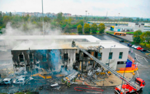 Milán: Avión se estrelló contra edificio y dejó a ocho personas fallecidas