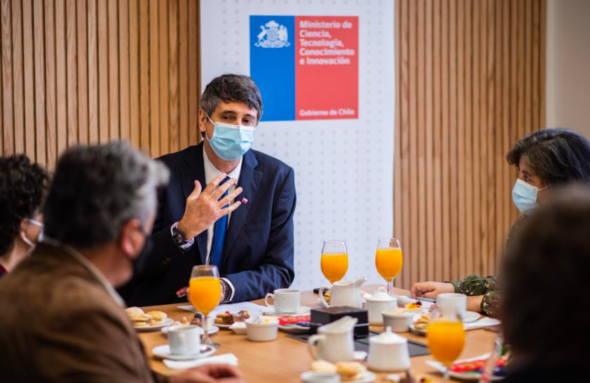 Ministro Couve recibió insumos del Comité Científico de Cambio Climático: “Fue una reunión muy productiva”