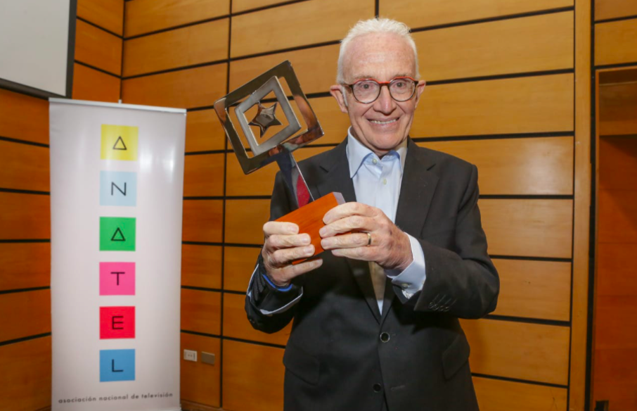 “Gracias sinceras”: Pedro Carcuro recibió importante reconocimiento a su carrera profesional