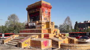 Consejo Nacional de Monumentos respalda traslado de base de piedra de estatua Baquedano y restos del Soldado Desconocido