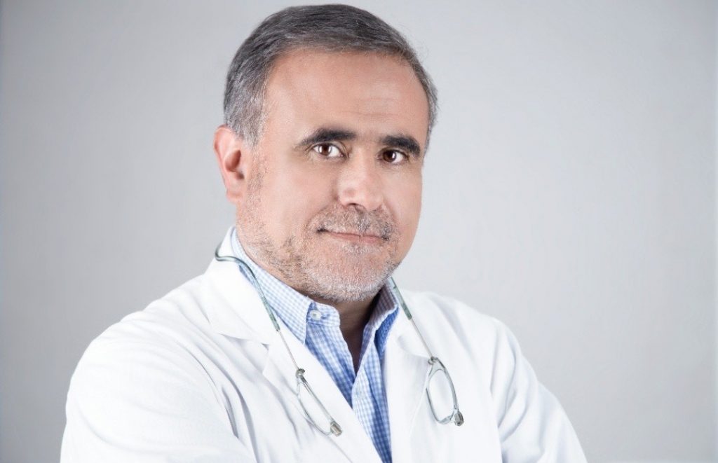 Doctor Ugarte por alza en contagios: “Podemos proyectar cerca de 3.000 casos diarios en noviembre”