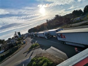 Camioneros continúan con paralización en Ruta 5 Sur, a la altura de Collipulli