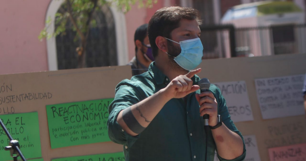 Boric tras protesta por actividad de Kast en Lo Espejo: “Tenemos que conversar con ideas y no con agresiones”
