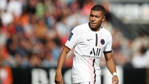 ¿París o Madrid? Madre de Kylian Mbappé anticipa dónde jugaría el francés la próxima temporada