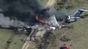 Accidente aéreo en Texas termina con un avión destruido: Las 21 personas abordo lograron salvarse