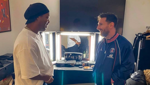 [Video] Como en los viejos tiempos: Ronaldinho y Lionel Messi se reencuentran en París