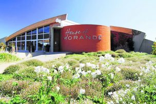 Viña Morandé crece en Brasil e inaugura nueva bodega en Chile