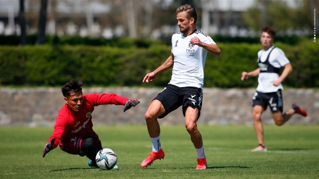 [Video] Christian Santos anota su primer gol con Colo Colo en partido amistoso