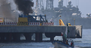 Incendian defensas en muelle Prat: Pescadores deciden retomar las protestas en Valparaíso