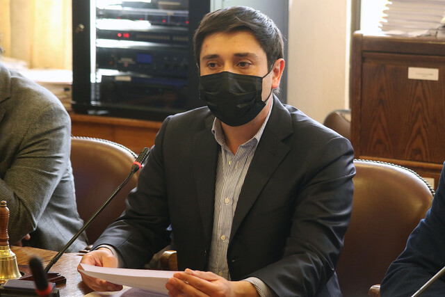 Diputado Calisto: “Hay elementos para determinar que hay colusión en el mercado del gas”