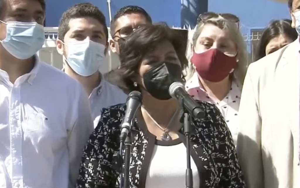 Yasna Provoste tras emitir su voto: “Es necesario recuperar la gobernabilidad y la paz perdida”