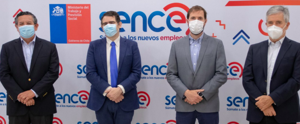 Subsecretaría del Trabajo lidera lanzamiento de 100 mil licencias de capacitación para personas sin empleo