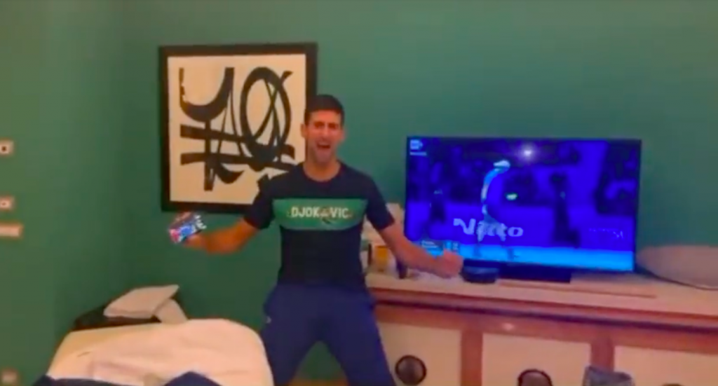 [Video] ¡Se volvió loco! El eufórico festejo de Djokovic tras la agónica clasificación de Serbia al Mundial