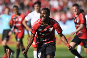 [Video] Pirueta espectacular: el golazo de Atlético Paranaense en la final de la Copa Sudamericana