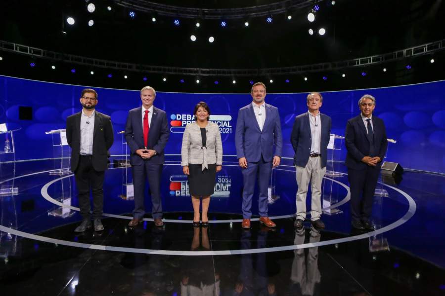 Declaraciones cruzadas, economía y gobernabilidad marcaron el último debate presidencial previo a las elecciones