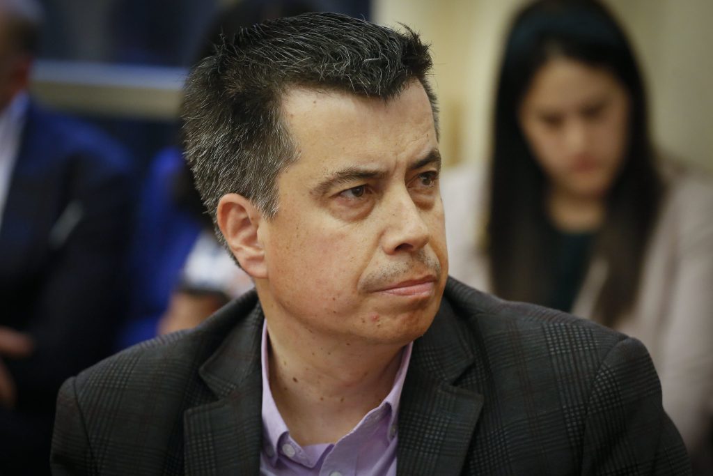 Diputado Celis manifiesta respaldo a proyecto que castiga a alcaldes por no combatir el comercio ilegal