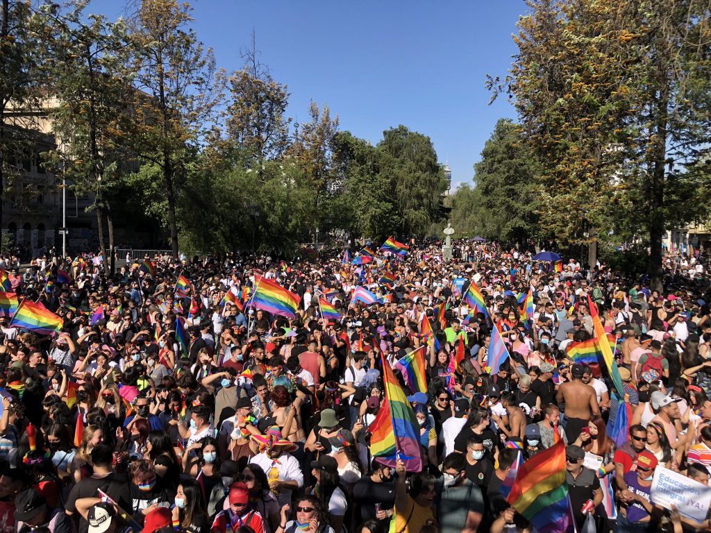 Más de 150 mil personas se manifestaron en “Marcha del Orgullo”