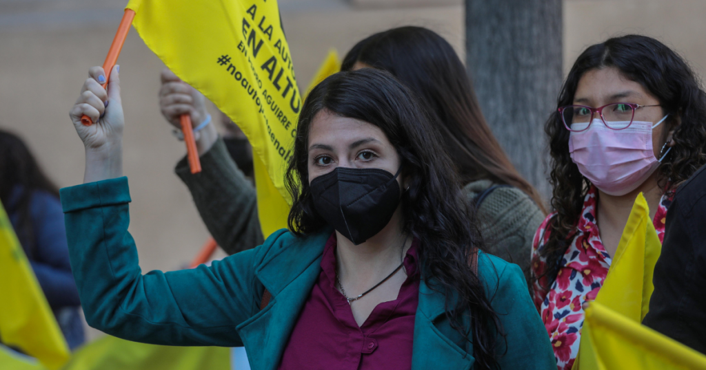 Diputada Yeomans señaló que Provoste fue “muy desproporcionada” al emplazar a Boric por test PCR