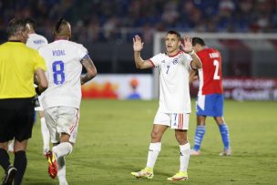 ¿Gol olímpico o autogol? Loustau define al autor de la anotación de la Roja ante Paraguay