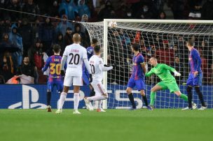 [Video] El increíble golazo que le anularon a Otamendi ante el Barça