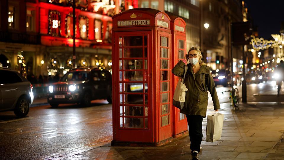 Inglaterra registró un nuevo récord de contagios por Covid-19 el día de Navidad