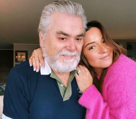 “No pares de luchar”: Con foto de su niñez Kel envió emotivo mensaje a Hernán Calderón quien estaría internado por Covid-19