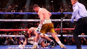 [Video] Canelo histórico: el increíble nocaut con que el mexicano se transformó en el campeón indiscutido de peso mediano