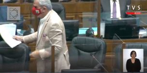 Se paró y se fue: Senador Moreira se retiró indignado de la Sala y no votó por el cuarto retiro