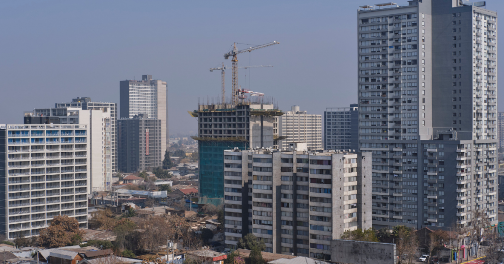 ‘Ley del Mono’: Solicitan extender vigencia hasta febrero de 2023 beneficio de regularización de viviendas de autoconstrucción