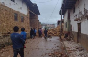 Reportan un muerto y tres heridos tras terremoto de magnitud 7,5 en Perú