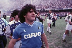 [Fotos] Napoli jugará todo el mes con camiseta en homenaje a Diego Maradona