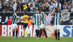 [Video] Banderas, ataúdes y marcha fúnebre: hinchas del Inter celebraron el descenso de su clásico rival