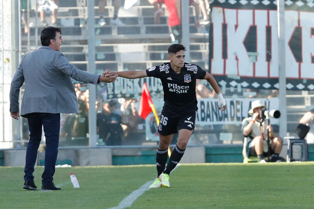 Hay acuerdo: Colo Colo confirma las renovaciones de Amor, Solari y Soto