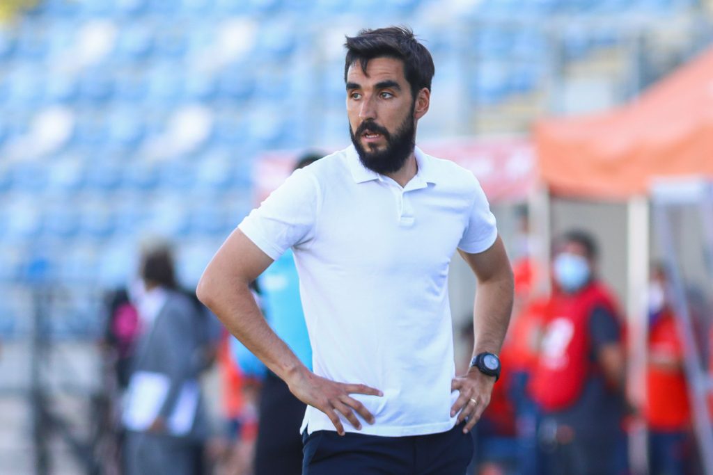 Otro equipo sin DT: Francisco Meneghini deja de ser el entrenador de La Calera