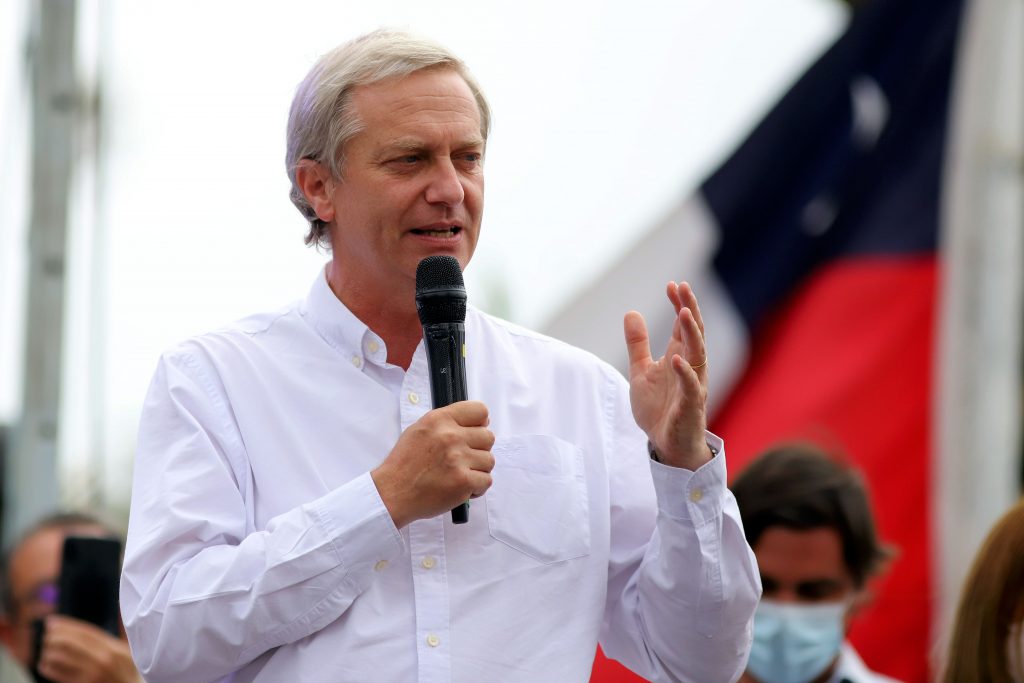 Kast sobre su gabinete en eventual gobierno: “Me encantaría que hubiera más mujeres que hombres”