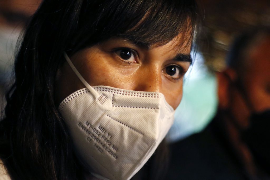 Izkia Siches alerta por baja frecuencia en el transporte público: “Es la mitad de un día normal”