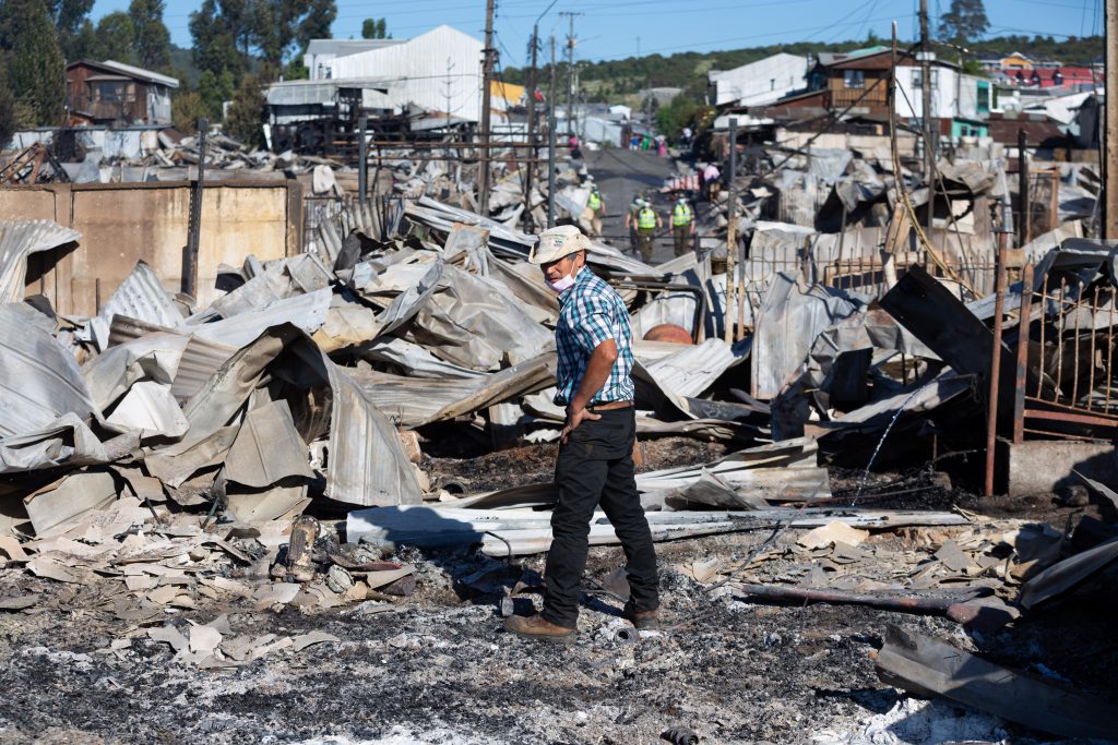 Gobierno decretará “en los próximos minutos” el Estado de Catástrofe tras devastador incendio en Castro