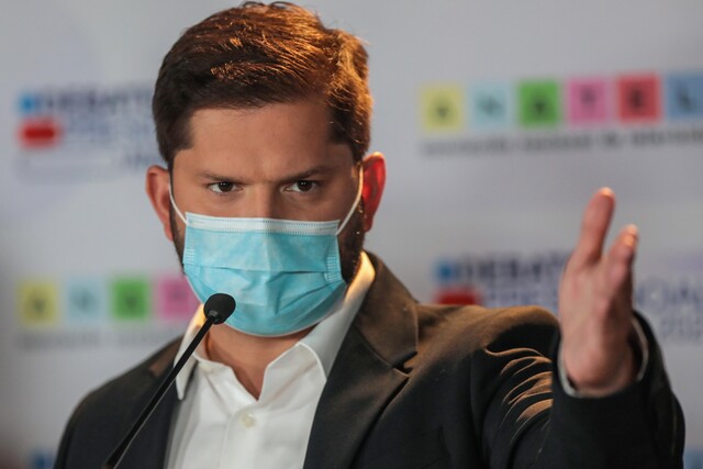 Seremi de Salud multó a Boric con $3,7 millones por incumplir medidas sanitarias