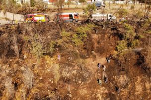 Al menos 13 viviendas resultaron afectadas por el incendio en San José de Maipo