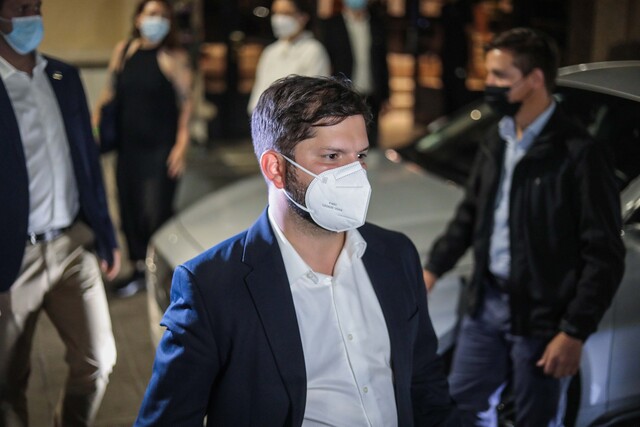 Gabriel Boric agradeció a José Antonio Kast en su primer discurso como Presidente electo: “Sé que más allá de las diferencias, sabremos construir puentes”